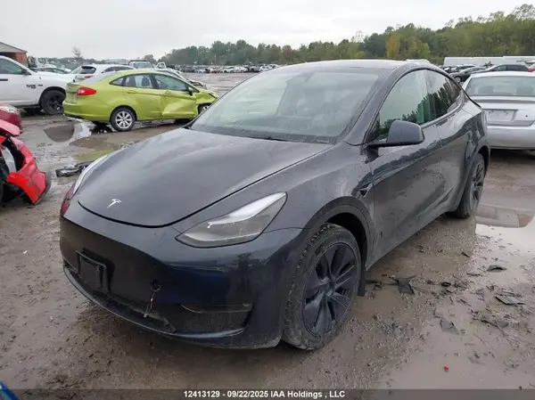 7SAYGDEE3RF124744 2024 TESLA MODEL Y - Image 2