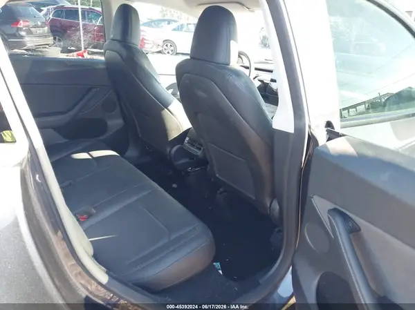 7SAYGDEE3RF132973 2024 TESLA MODEL Y - Image 8