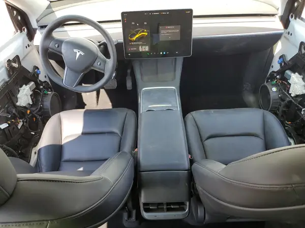 7SAYGDEE3RF154326 2024 TESLA MODEL Y - Image 8