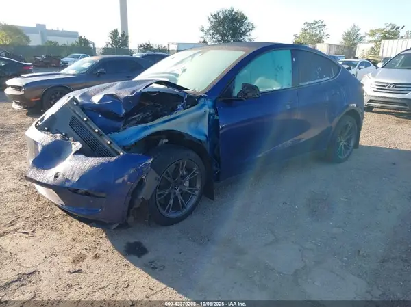 7SAYGDEE3RF160174 2024 TESLA MODEL Y - Image 2