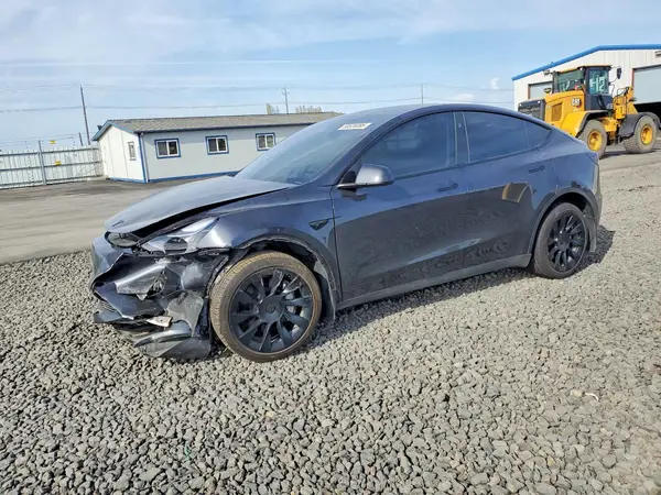 7SAYGDEE3RF165178 2024 TESLA MODEL Y - Image 1