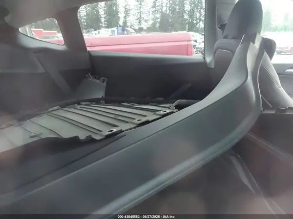 7SAYGDEE3RF165570 2024 TESLA MODEL Y - Image 8