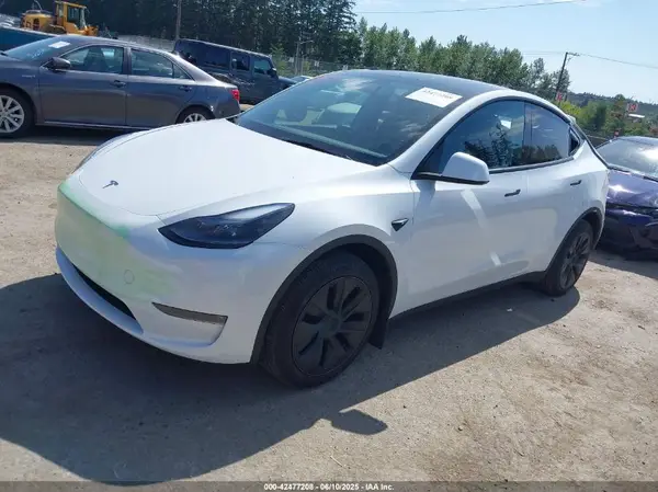 7SAYGDEE3RF166962 2024 TESLA MODEL Y - Image 2
