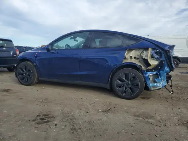 7SAYGDEE3RF167870 2024 TESLA MODEL Y - Image 2