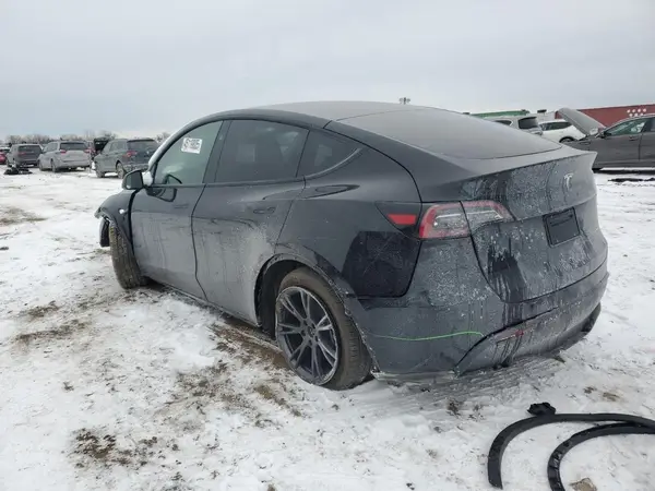 7SAYGDEE3RF178884 2024 TESLA MODEL Y - Image 2