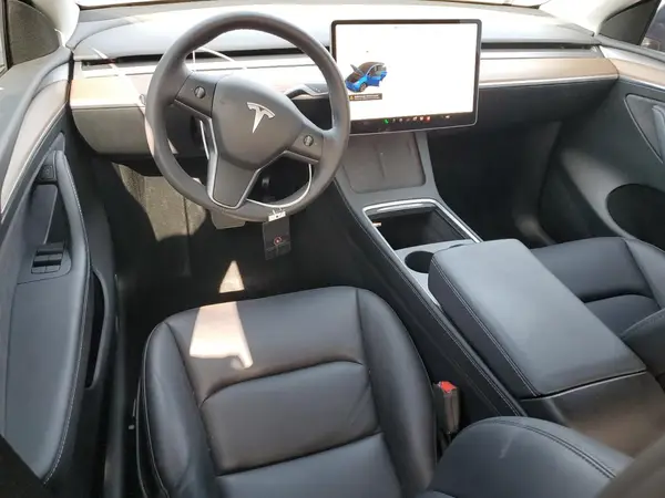 7SAYGDEE3RF180683 2024 TESLA MODEL Y - Image 8