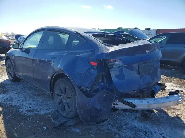 7SAYGDEE3RF183454 2024 TESLA MODEL Y - Image 2