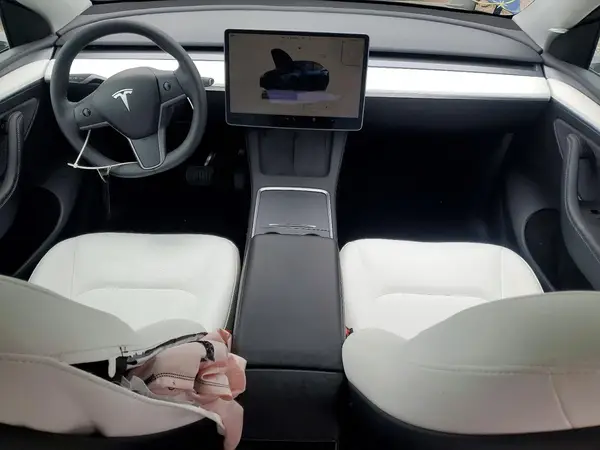 7SAYGDEE3RF183454 2024 TESLA MODEL Y - Image 8