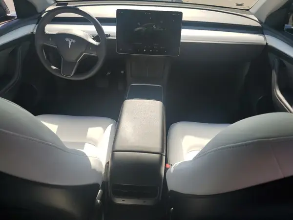 7SAYGDEE3RF190629 2024 TESLA MODEL Y - Image 8