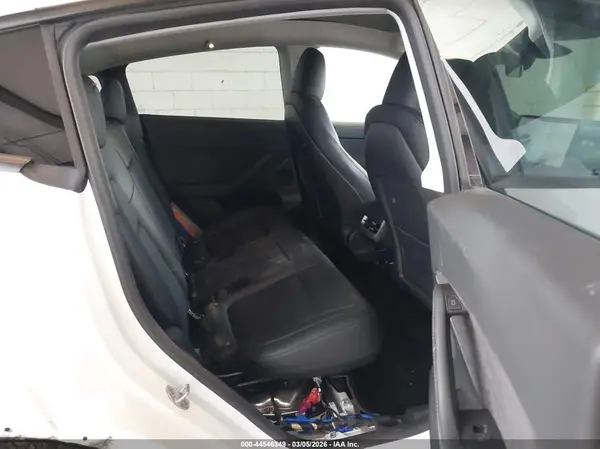 7SAYGDEE3RF191232 2024 TESLA MODEL Y - Image 8
