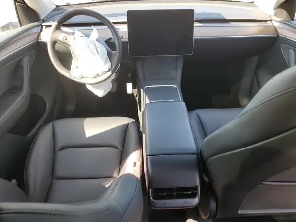 7SAYGDEE3RF199525 2024 TESLA MODEL Y - Image 8