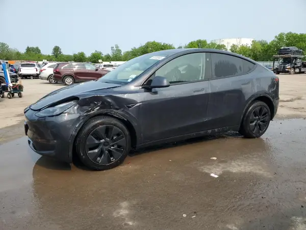 7SAYGDEE3RF200933 2024 TESLA MODEL Y - Image 1