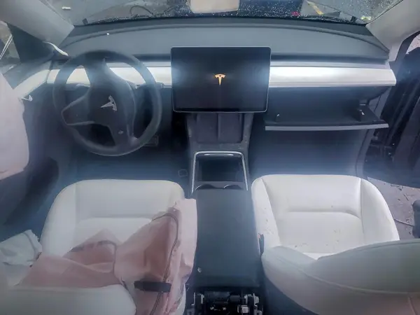 7SAYGDEE3RF208854 2024 TESLA MODEL Y - Image 8