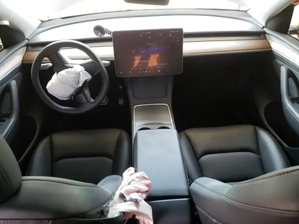 7SAYGDEE3RF981971 2024 TESLA MODEL Y - Image 8
