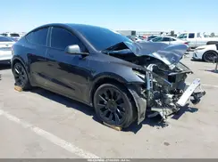 7SAYGDEE3RF987690 2024 TESLA MODEL Y