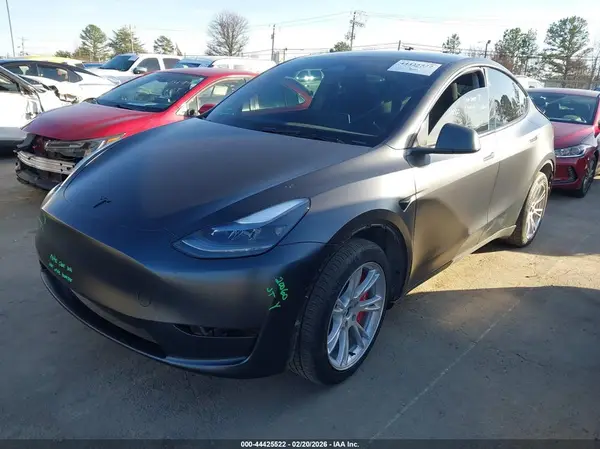 7SAYGDEE3RF987902 2024 TESLA MODEL Y - Image 2