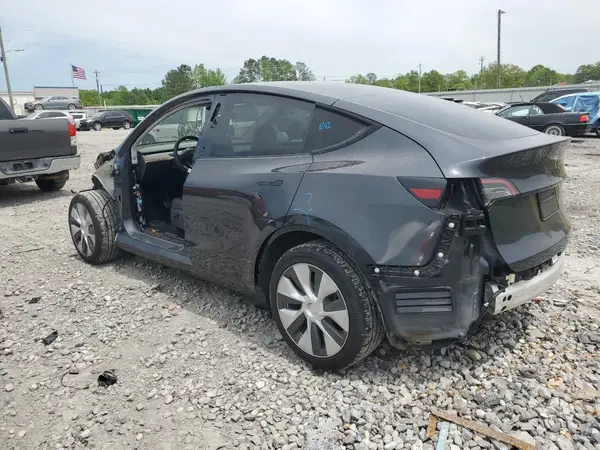 7SAYGDEE3RF994087 2024 TESLA MODEL Y - Image 2