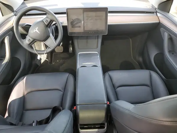 7SAYGDEE3RF994655 2024 TESLA MODEL Y - Image 8