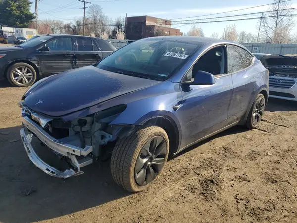 7SAYGDEE3SA350639 2025 TESLA MODEL Y - Image 1