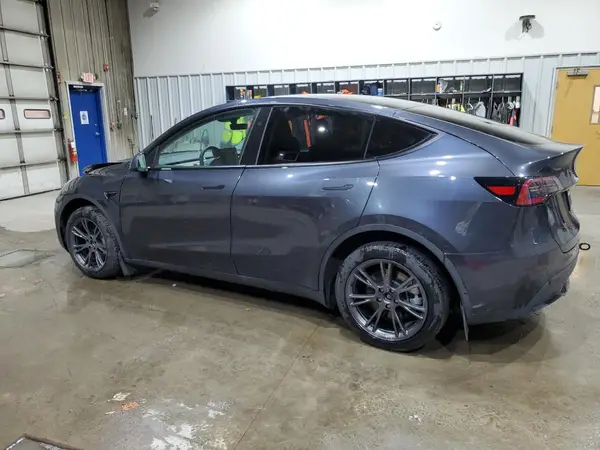 7SAYGDEE3SA357297 2025 TESLA MODEL Y - Image 2