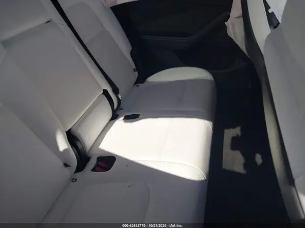 7SAYGDEE3SA361091 2025 TESLA MODEL Y - Image 8
