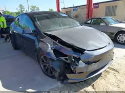 7SAYGDEE3SA367750 2025 TESLA MODEL Y