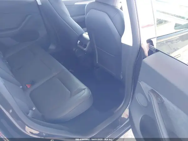 7SAYGDEE3SA367750 2025 TESLA MODEL Y - Image 8