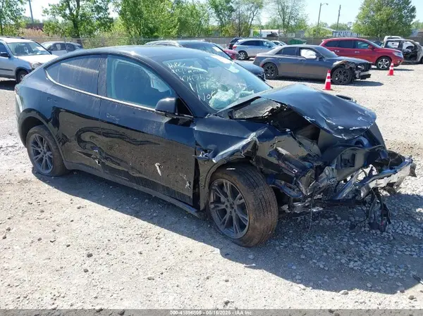 7SAYGDEE3SF229693 2025 TESLA MODEL Y - Image 1