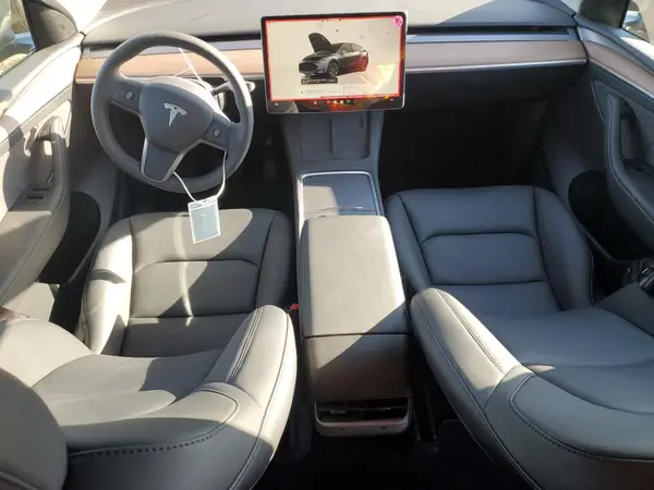 7SAYGDEE3SF241696 2025 TESLA MODEL Y - Image 8