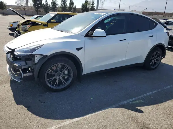 7SAYGDEE3SF255680 2025 TESLA MODEL Y - Image 1