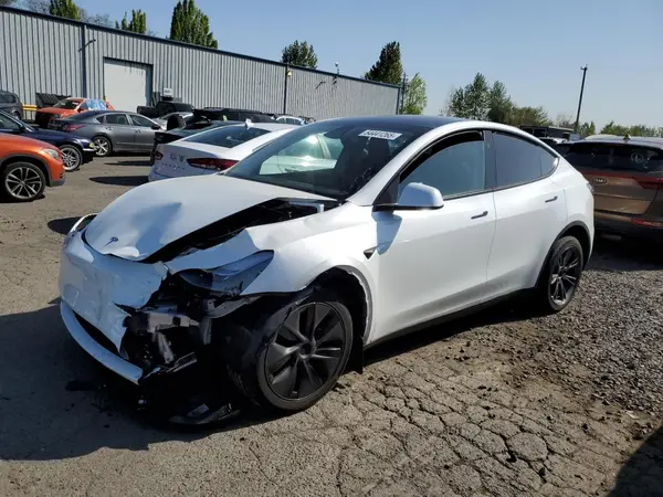 7SAYGDEE3SF259602 2025 TESLA MODEL Y - Image 1