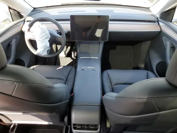 7SAYGDEE3SF259602 2025 TESLA MODEL Y - Image 8