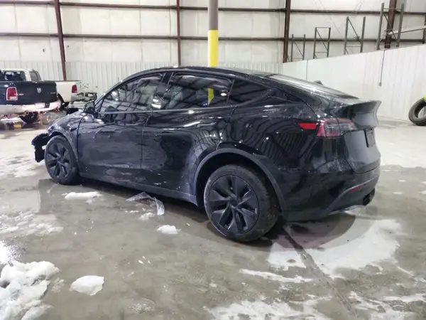 7SAYGDEE3SF265349 2025 TESLA MODEL Y - Image 2