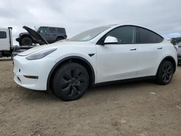 7SAYGDEE3SF277114 2025 TESLA MODEL Y - Image 1