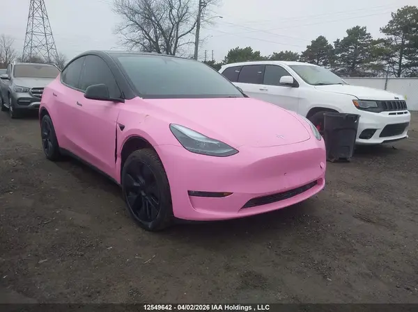 7SAYGDEE3SF280580 2025 TESLA MODEL Y - Image 1