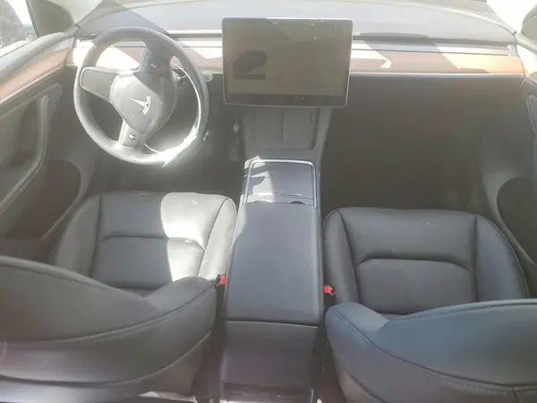 7SAYGDEE3SF281776 2025 TESLA MODEL Y - Image 8