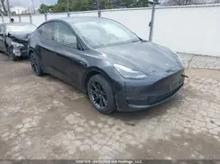 7SAYGDEE3SF282880 2025 TESLA MODEL Y