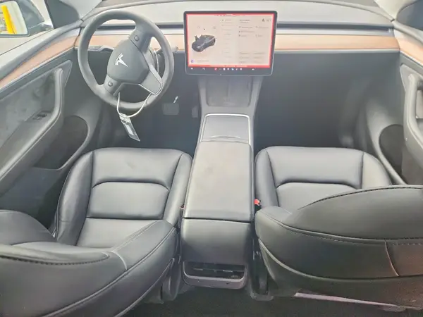 7SAYGDEE3SF295290 2025 TESLA MODEL Y - Image 8