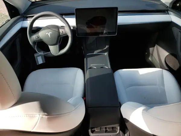 7SAYGDEE3SF297699 2025 TESLA MODEL Y - Image 8