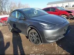 7SAYGDEE3SF300780 2025 TESLA MODEL Y