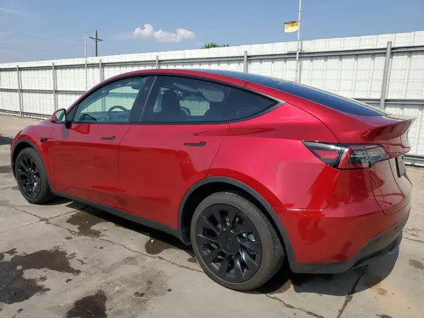 7SAYGDEE3SF303243 2025 TESLA MODEL Y - Image 2