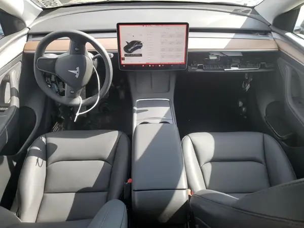 7SAYGDEE3SF304750 2025 TESLA MODEL Y - Image 8