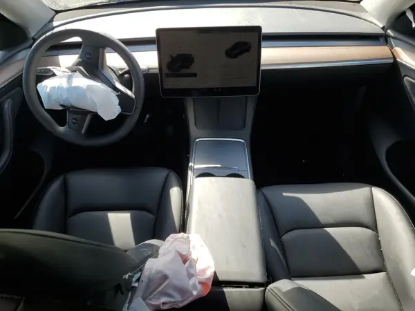 7SAYGDEE3SF307261 2025 TESLA MODEL Y - Image 8