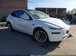 7SAYGDEE3TA387417 2026 TESLA MODEL Y