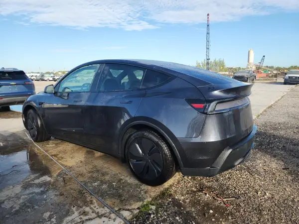 7SAYGDEE3TA389068 2026 TESLA MODEL Y - Image 2