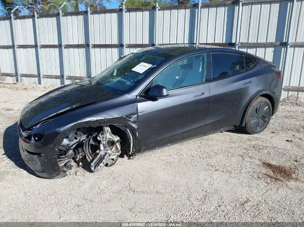 7SAYGDEE3TA391368 2026 TESLA MODEL Y - Image 2