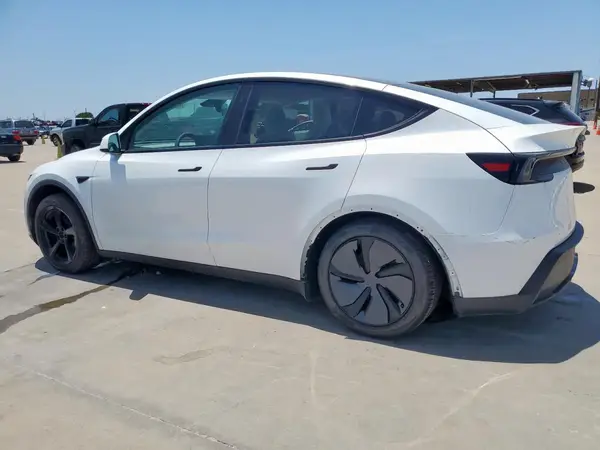 7SAYGDEE3TA395047 2026 TESLA MODEL Y - Image 2