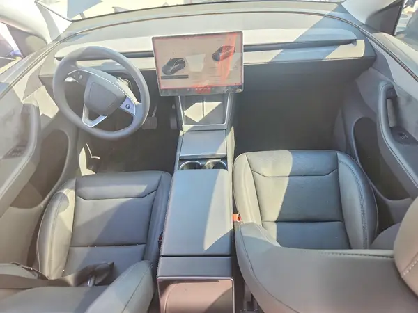 7SAYGDEE3TA396814 2026 TESLA MODEL Y - Image 8