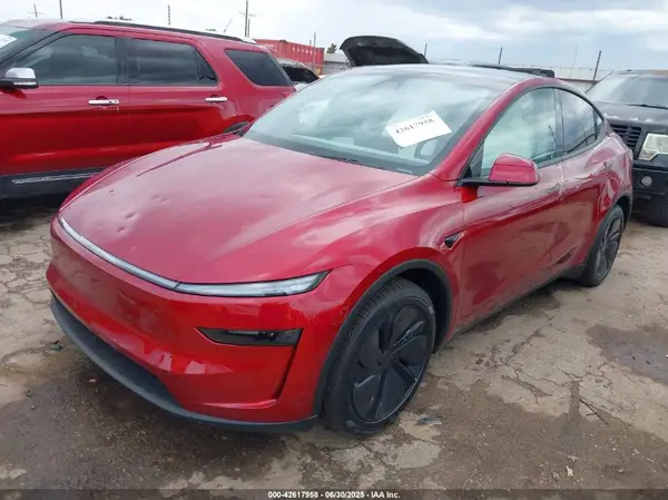 7SAYGDEE3TA397168 2026 TESLA MODEL Y - Image 2