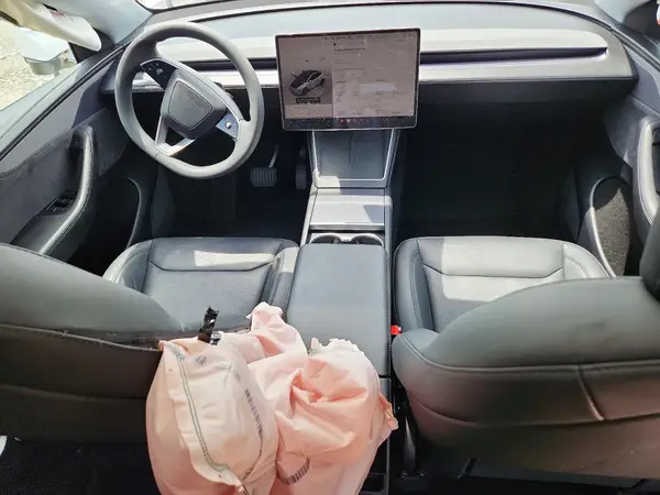 7SAYGDEE3TA397493 2026 TESLA MODEL Y - Image 8